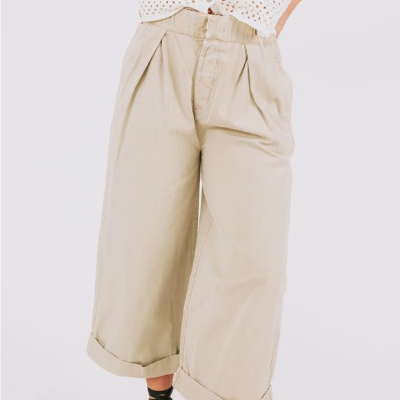 Free People Wide-Leg After Love Cuff  Cropped Pant in Sandshell Size Large - Picture 4 of 14
